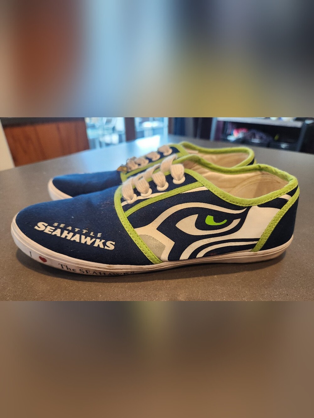 Seattle Seahawks Low-Top Sneakers - Navy & Lime